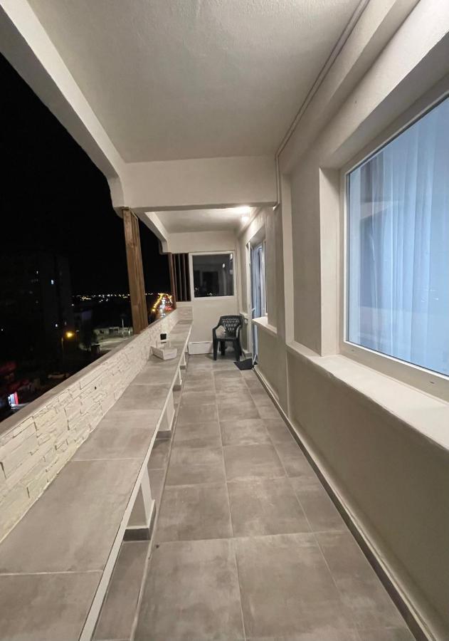 Oxana Apartments - 3 Camere - Timisoara Ngoại thất bức ảnh